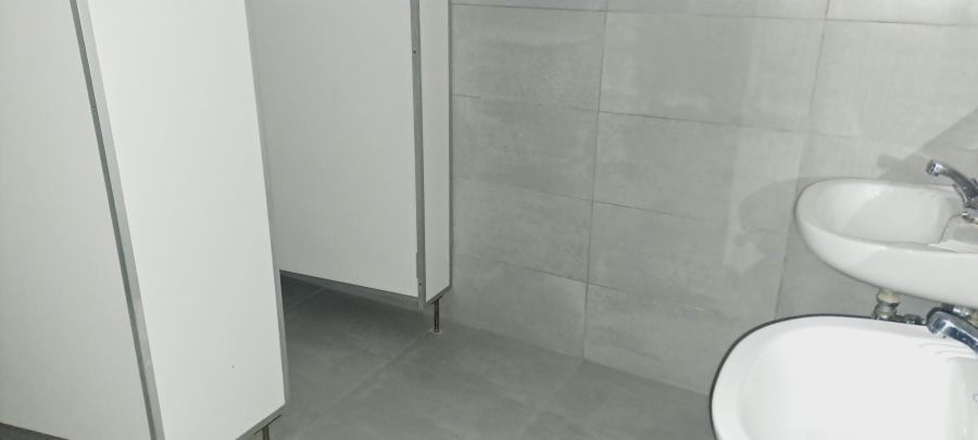 To Let commercial Property for Rent in Bo Oakdale Western Cape